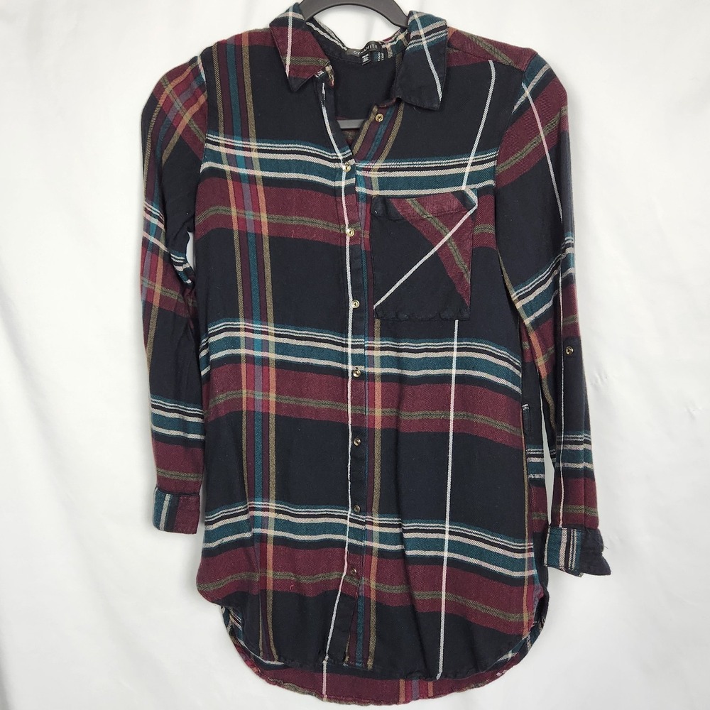 Dynamite Women's Red Striped Soft Flannel Button Down Shirt Top Size XS Fall‎